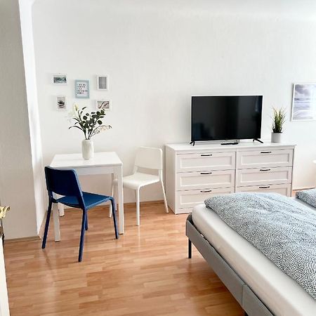Cosy Apartment Near Schoenbrunn & Meidlinger Market Vienna Esterno foto