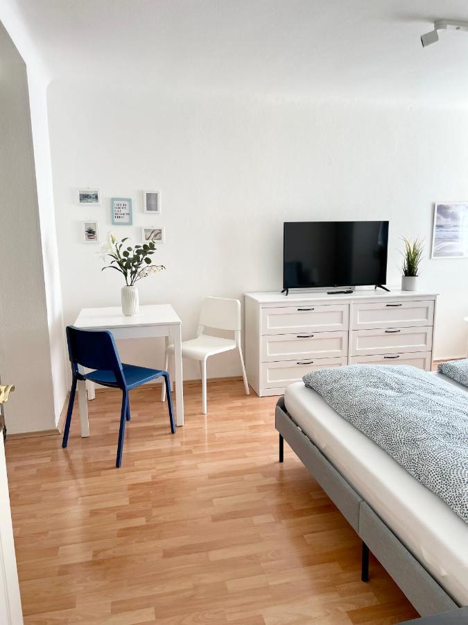 Cosy Apartment Near Schoenbrunn & Meidlinger Market Vienna Esterno foto